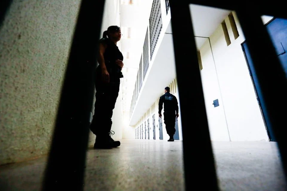 Justiça autoriza o deslocamento de detentos do RJ para penitenciária federal